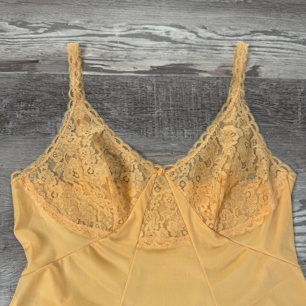 IMEC Vintage Italy Yellow Lace Slip Nightgown Chemise Lingerie Small 70s - Picture 3 of 7